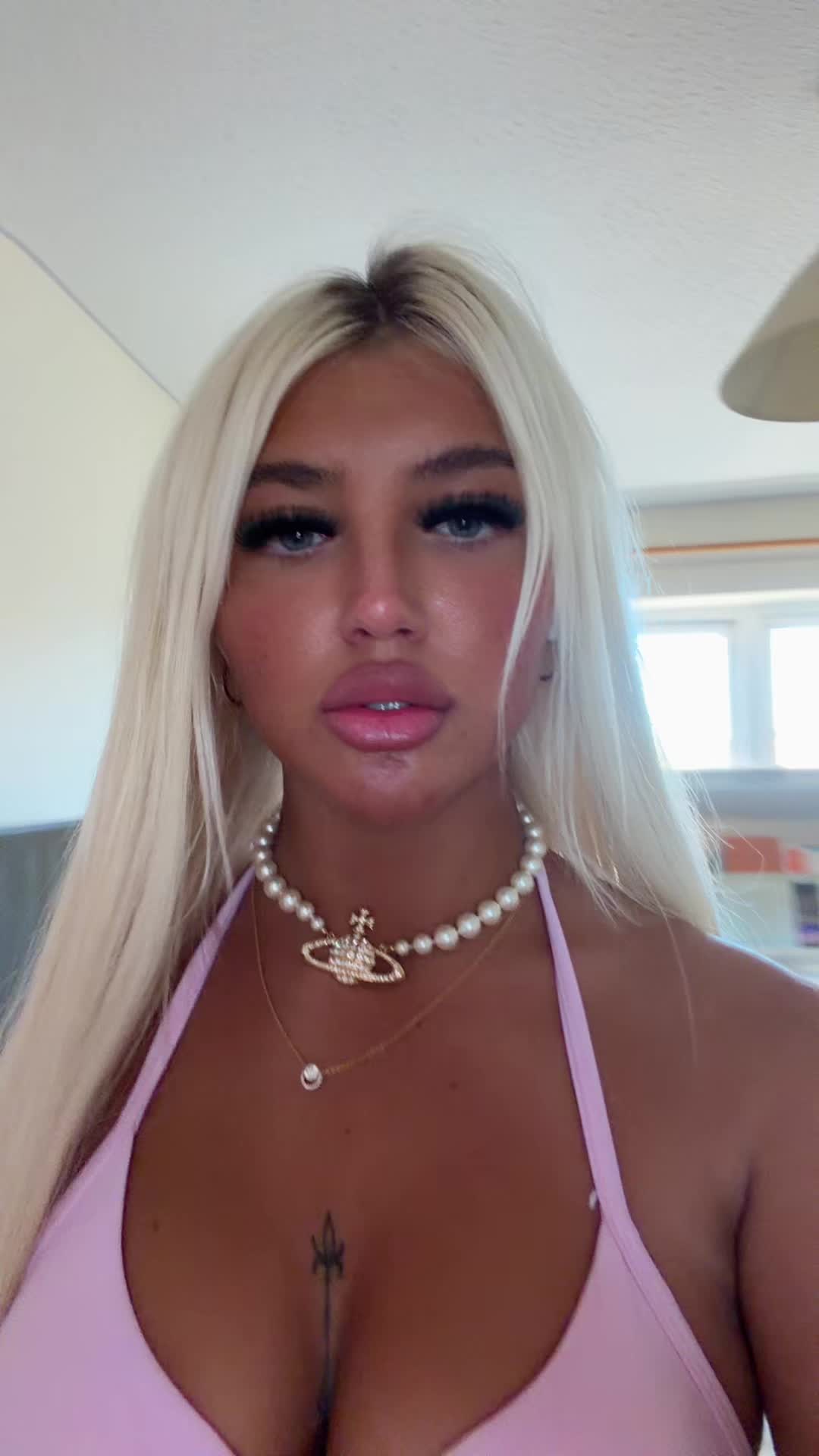 @Erin 🍒🫦🐆
