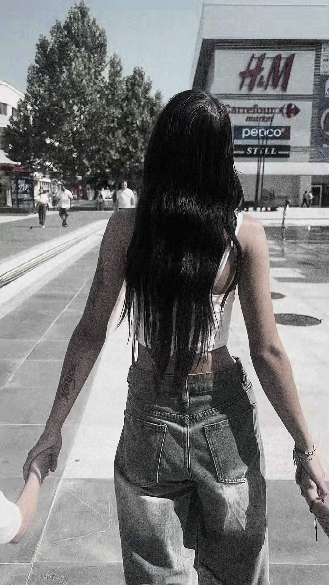 @Elenashalessio