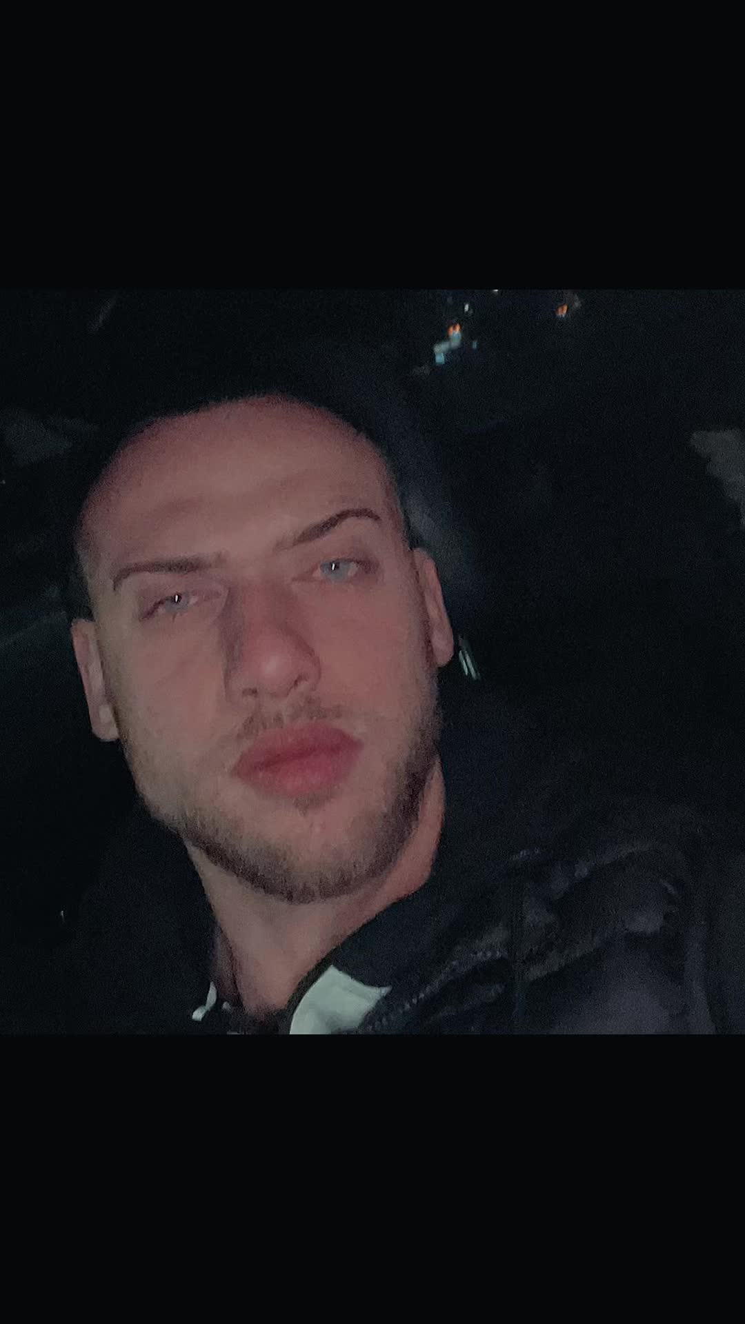 @Haxhi