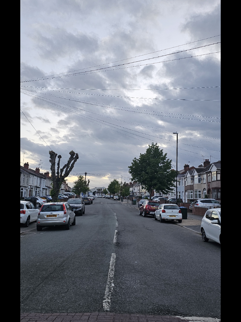 @Urwa 🇬🇧