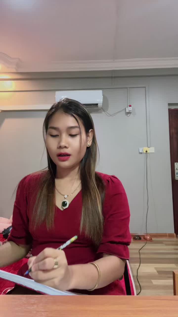 @Su Myat { ဘိုကလေးသူ😘😘😘 }