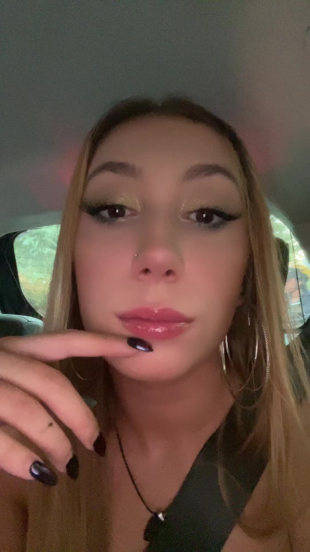 @Carlita