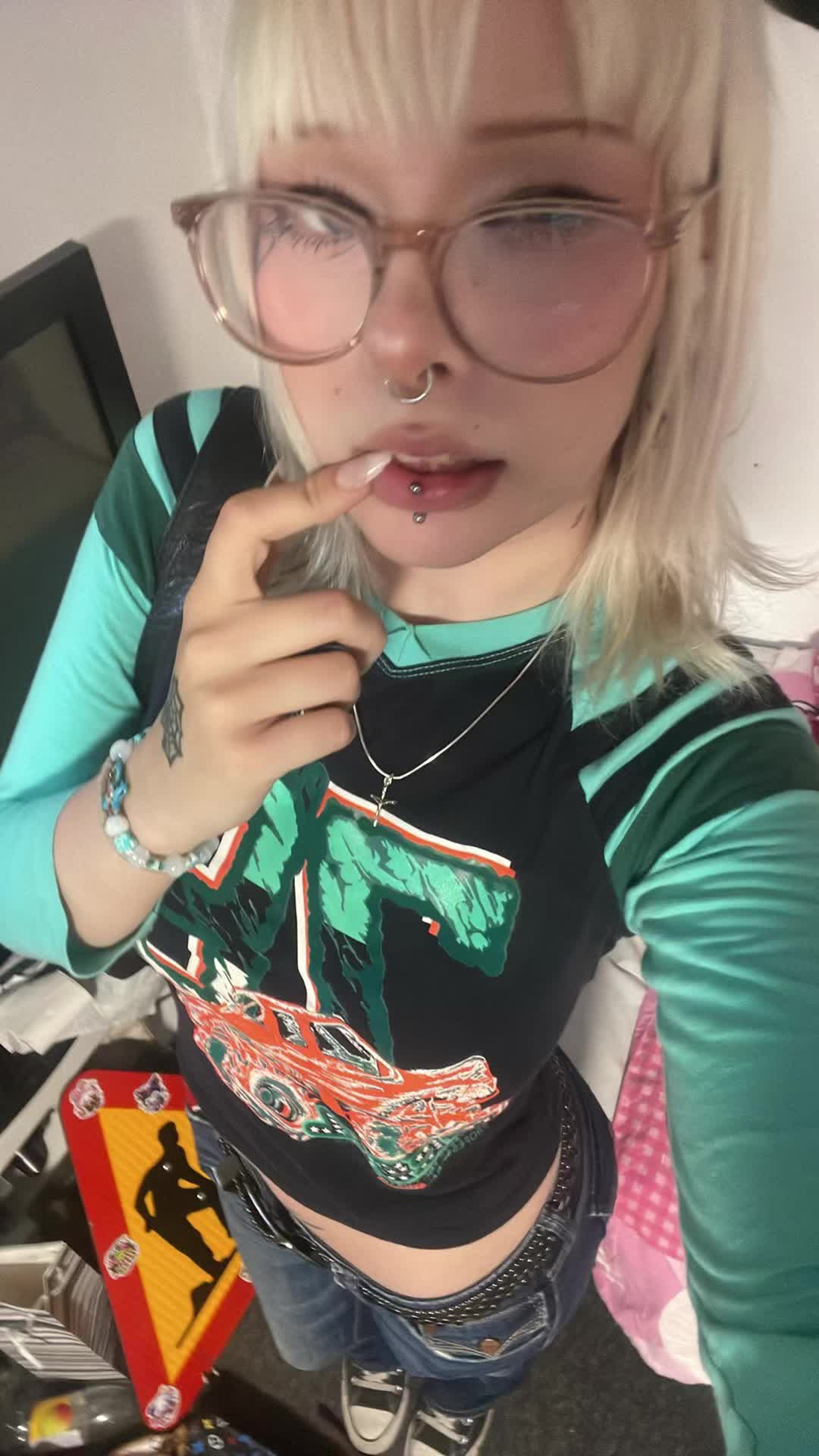@mandapanda🖤🦇💞