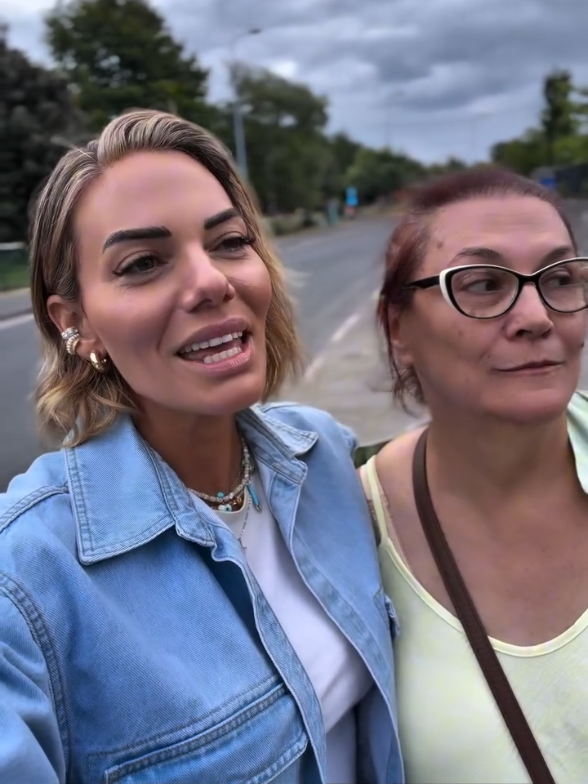 @imaleskou_fans