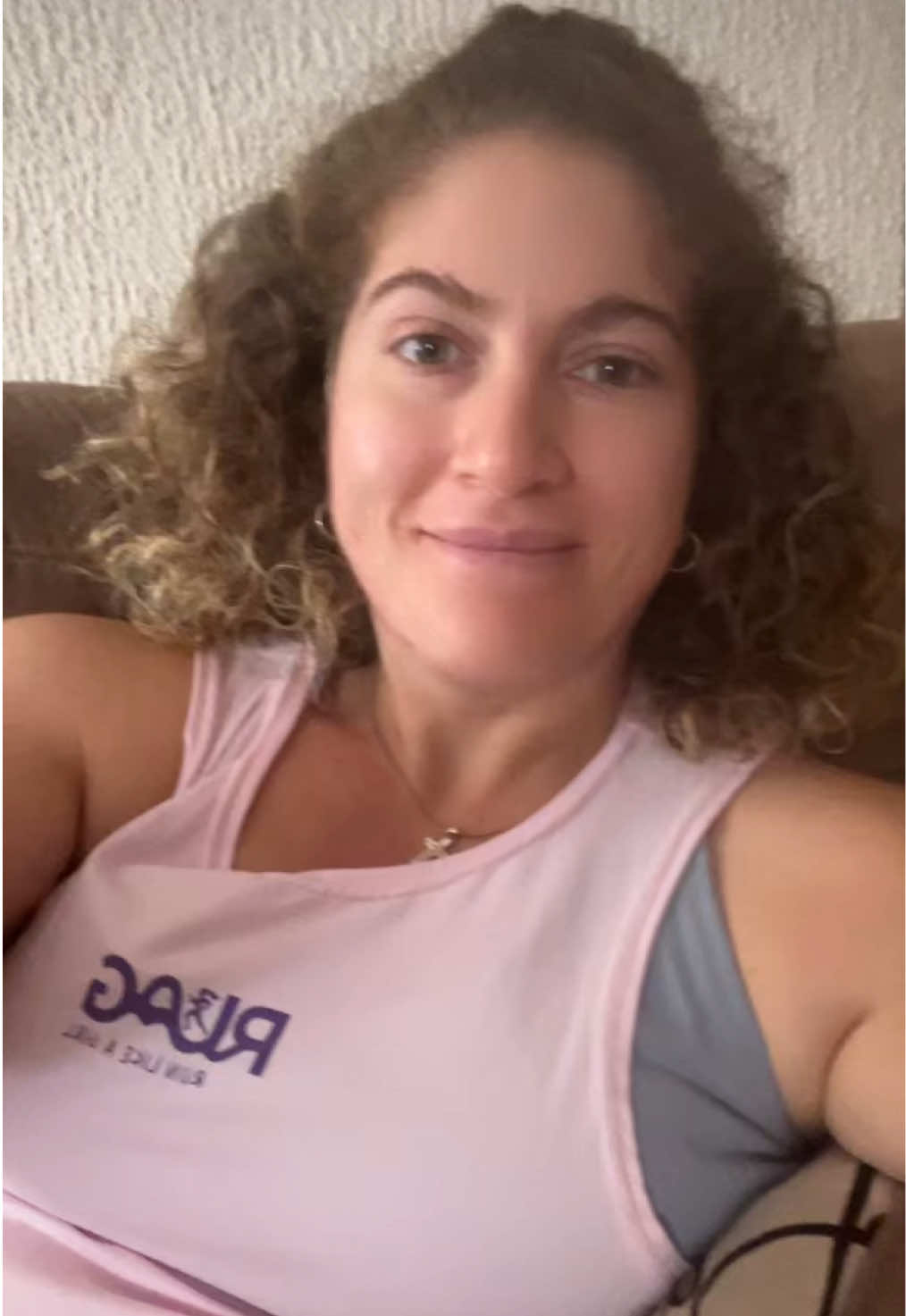 @Ana María