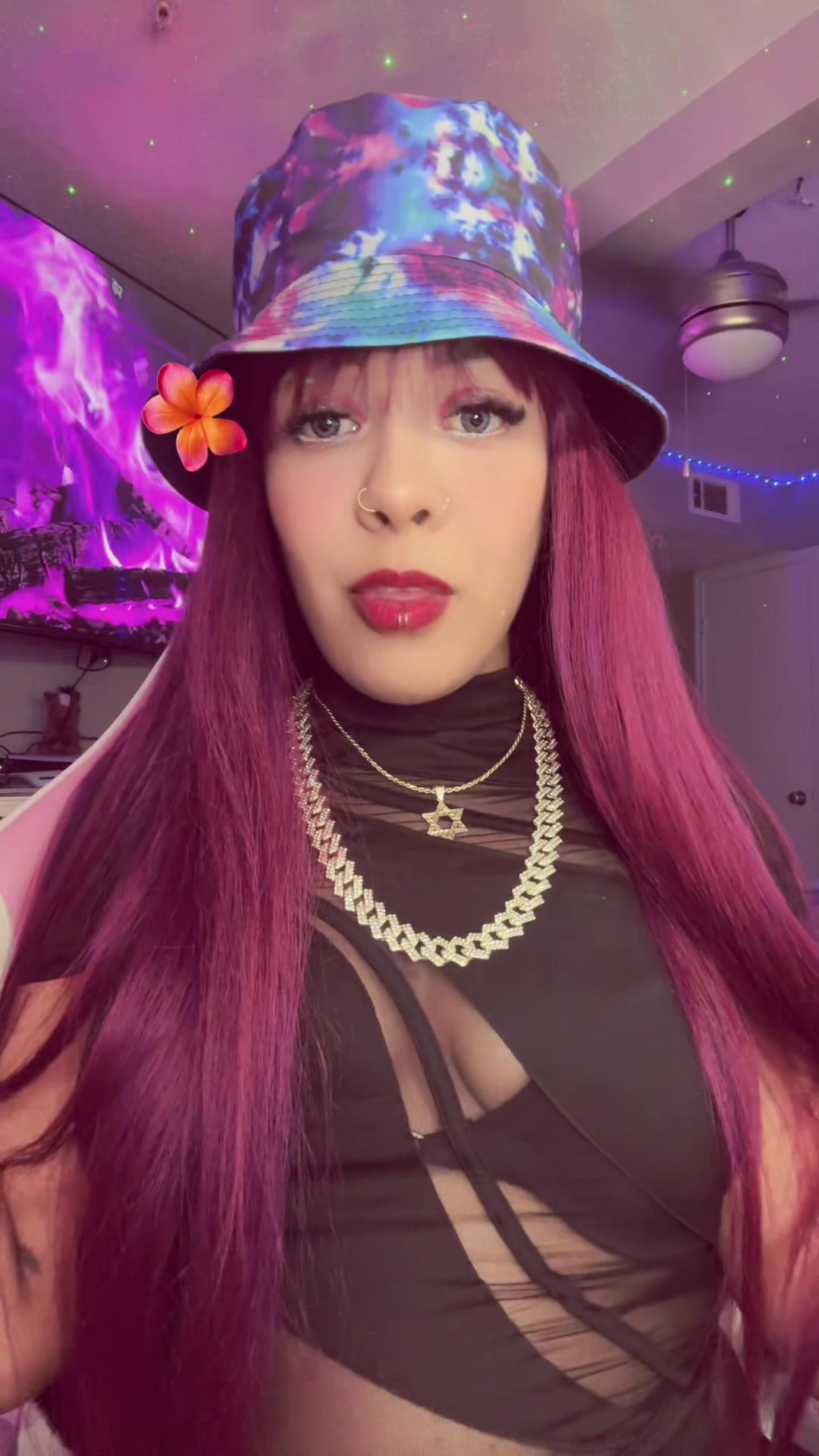 @oficialmarialapelyroja1
