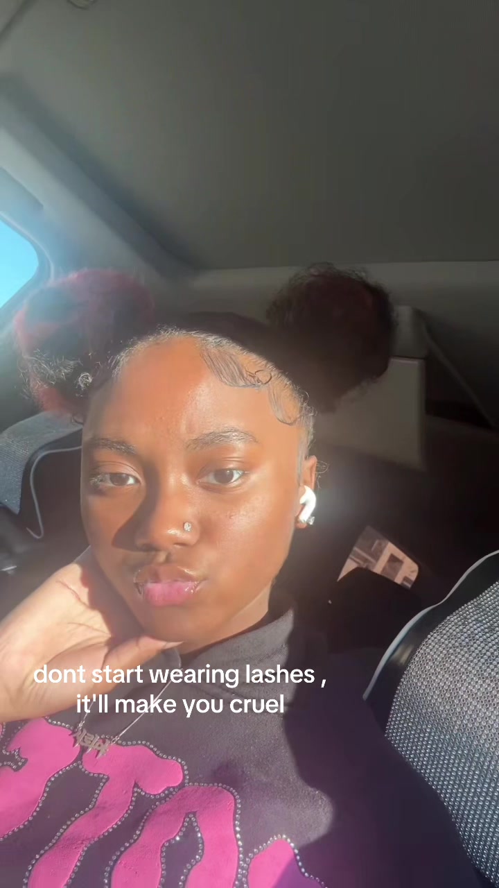 @￼