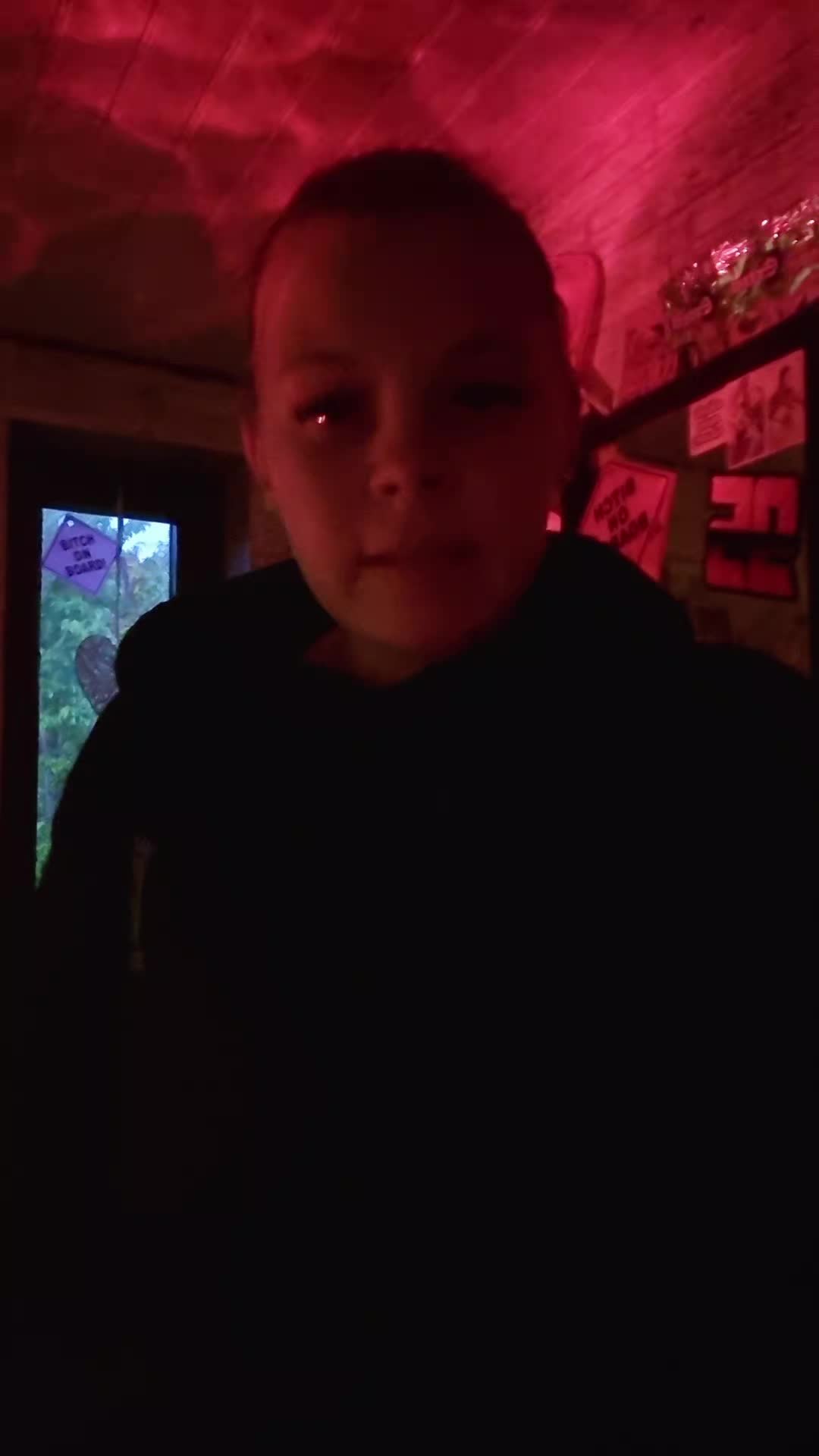 @Sug och svälg trevlig helg😘