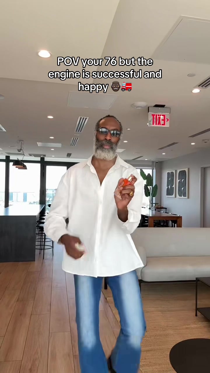 @Mr. Salt n pepper back ๐