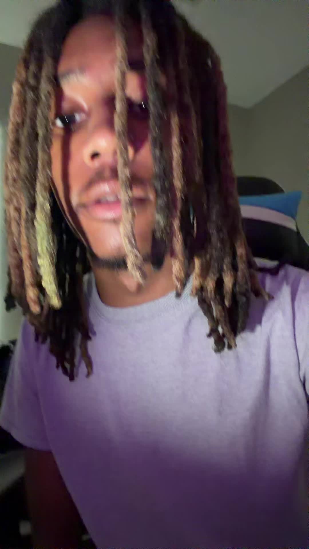 @⃟