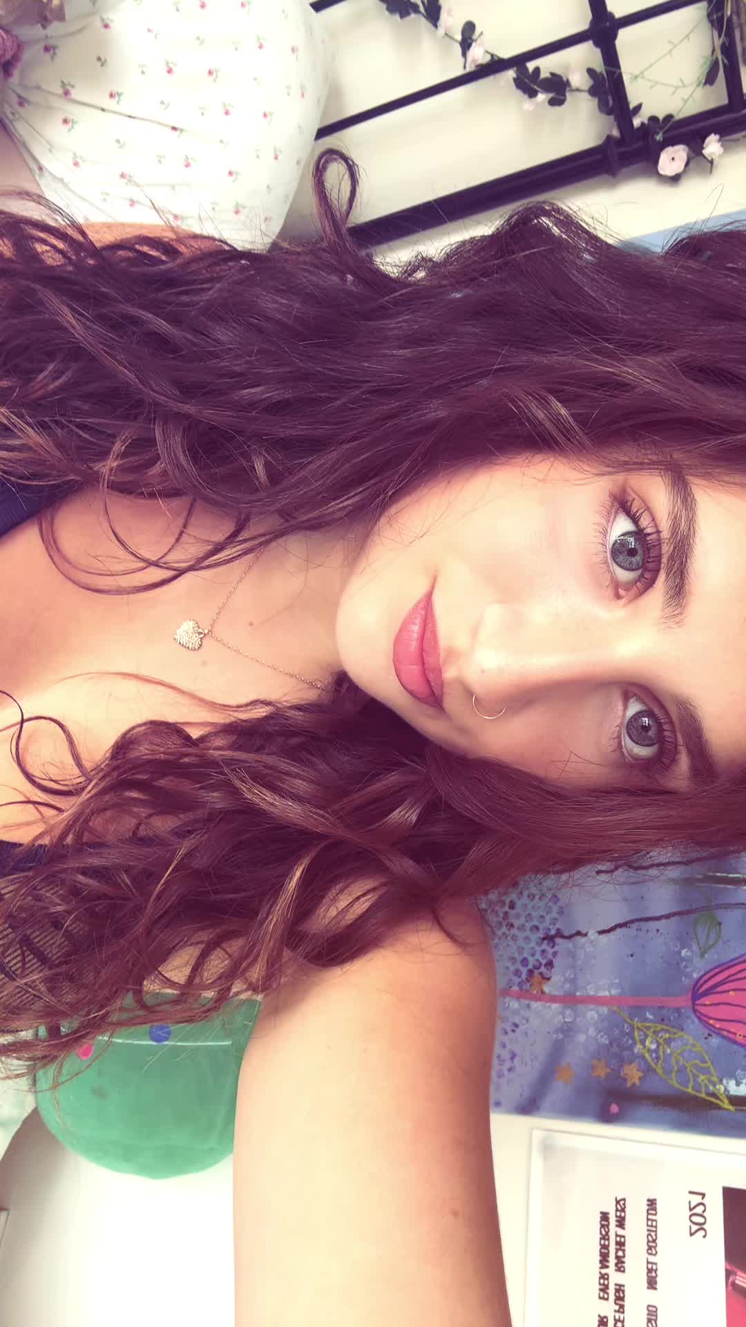 @Bella