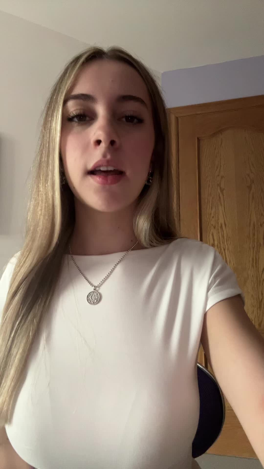 @🌌