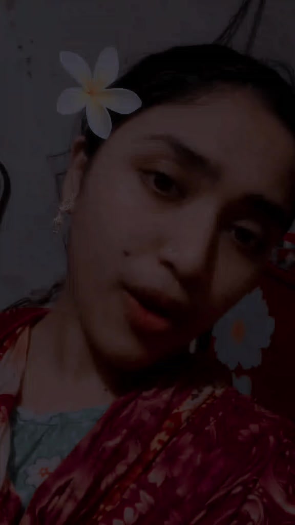 @👑Měmi Akhtař👑