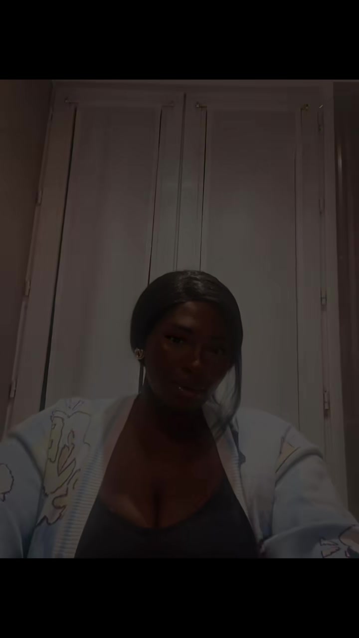@Akosua_jenfua