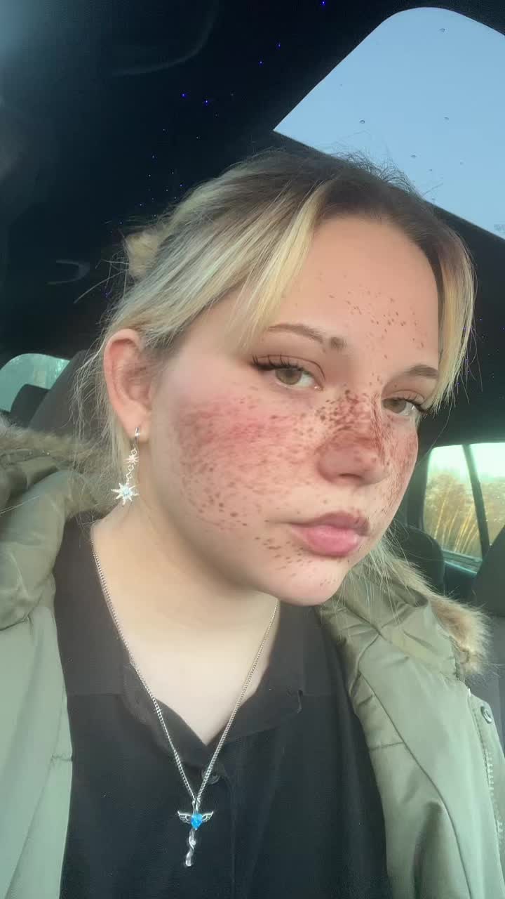 @xAngie