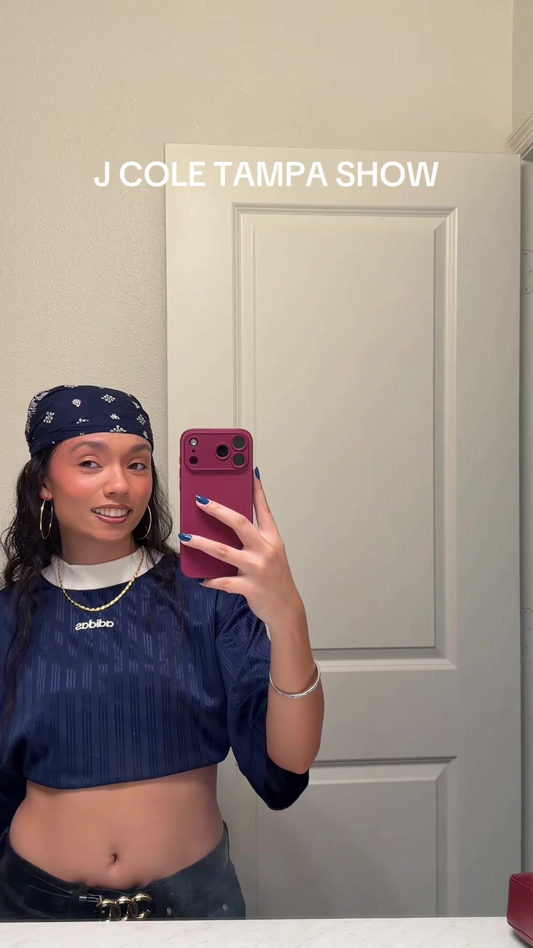 @isabella