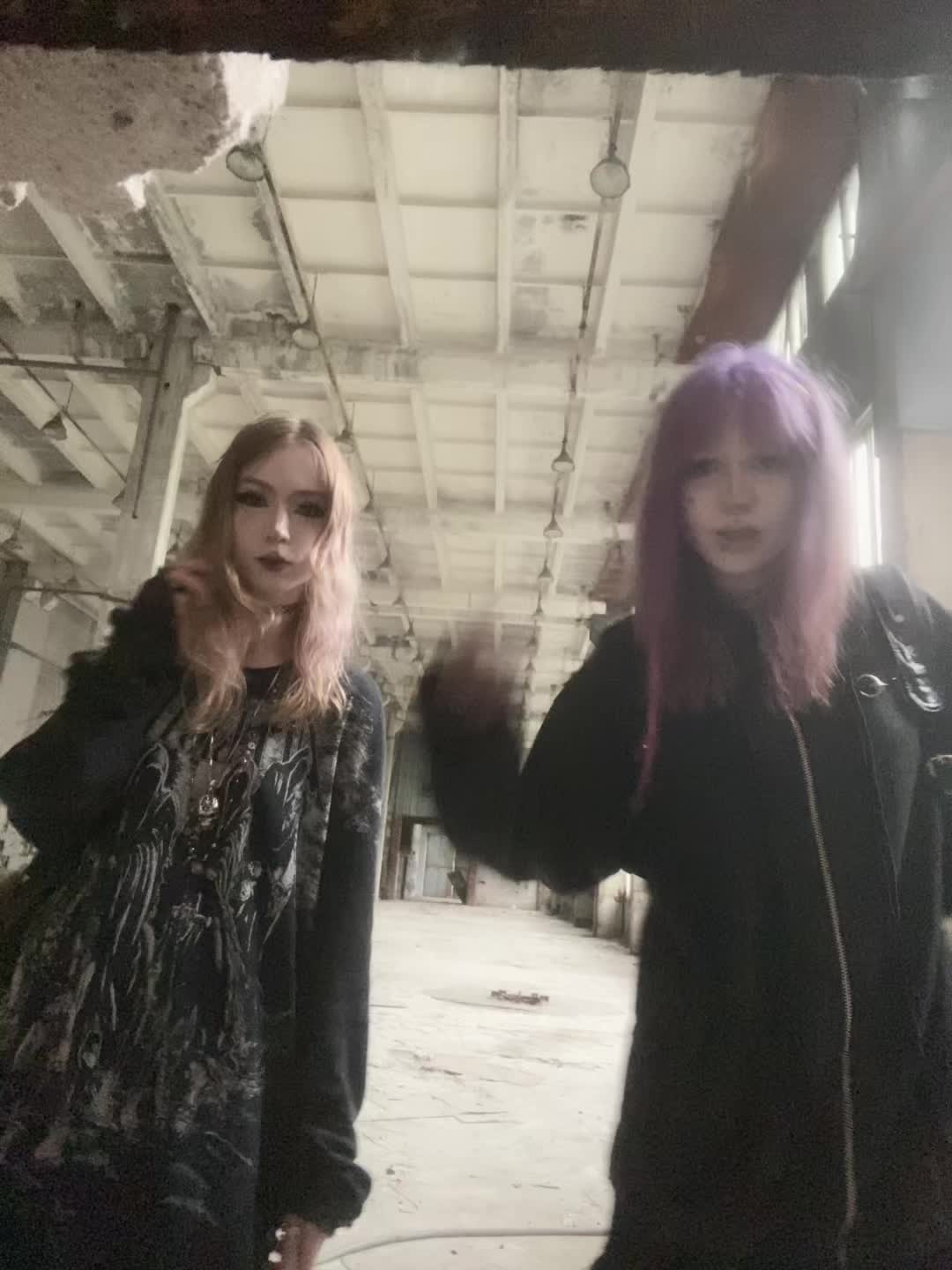 @s3Nyw3bS3x