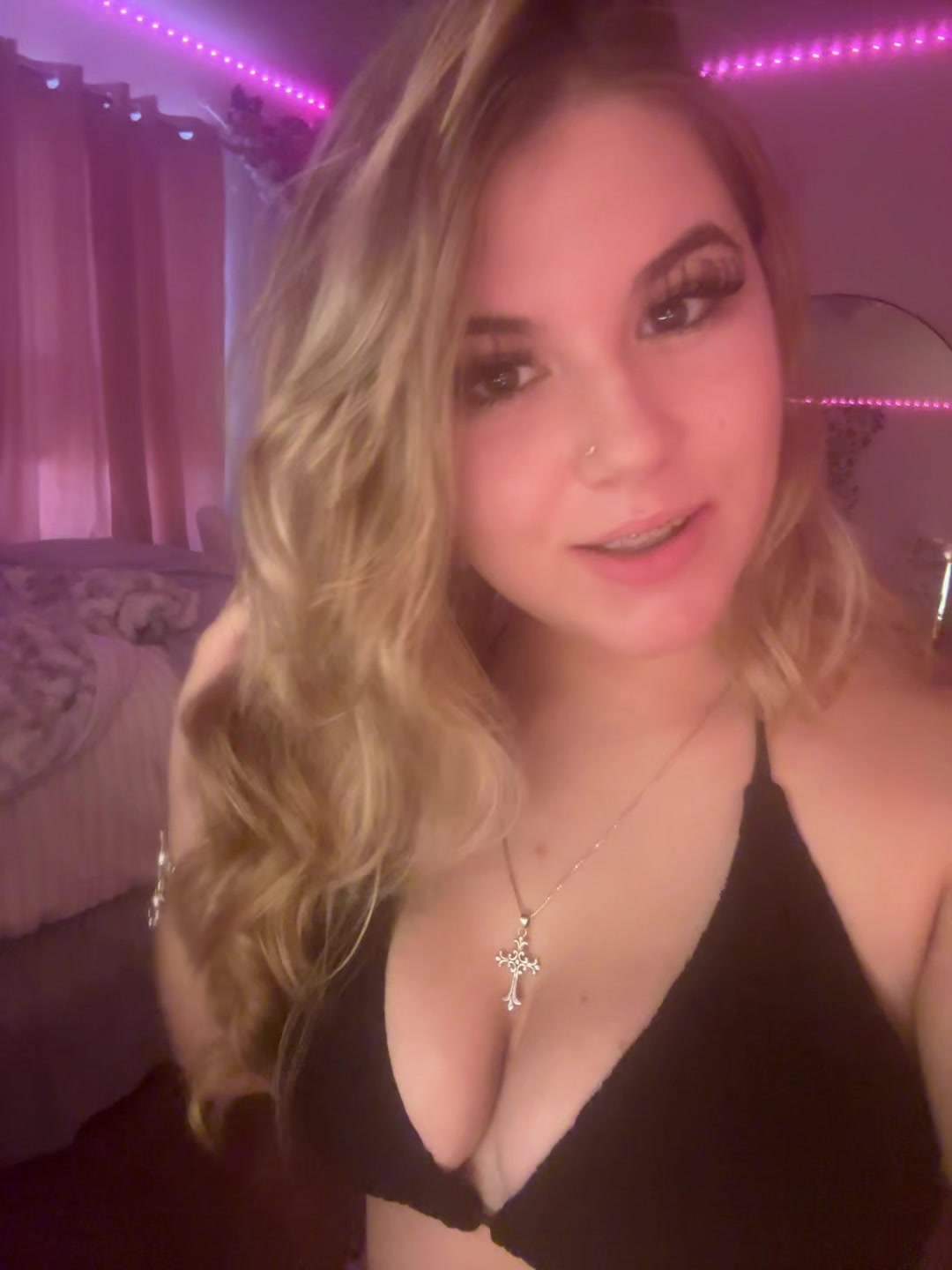 @luviebug14