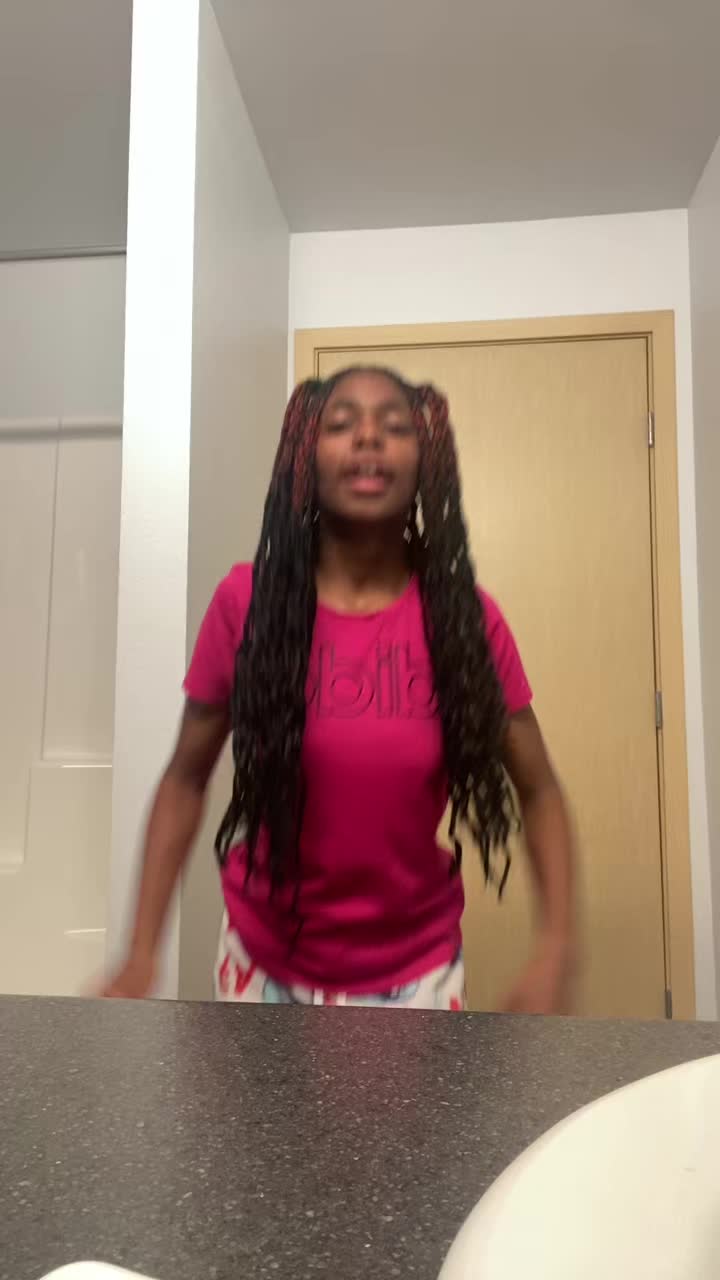@Meirra1
