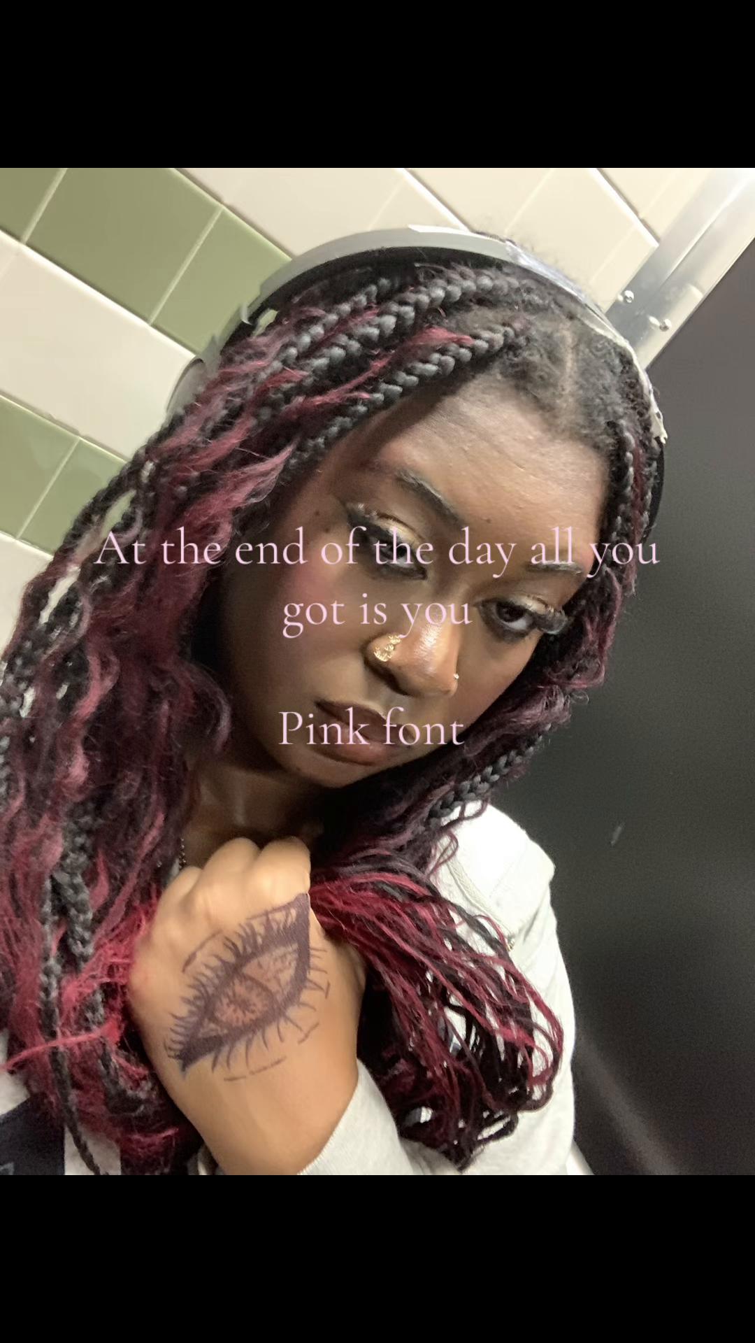 @•^•