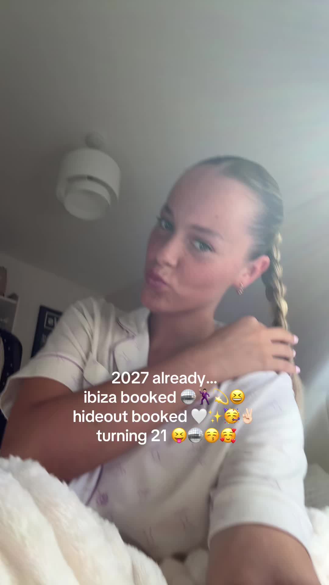 @zara mcdougall 🍒🪩🕺💋