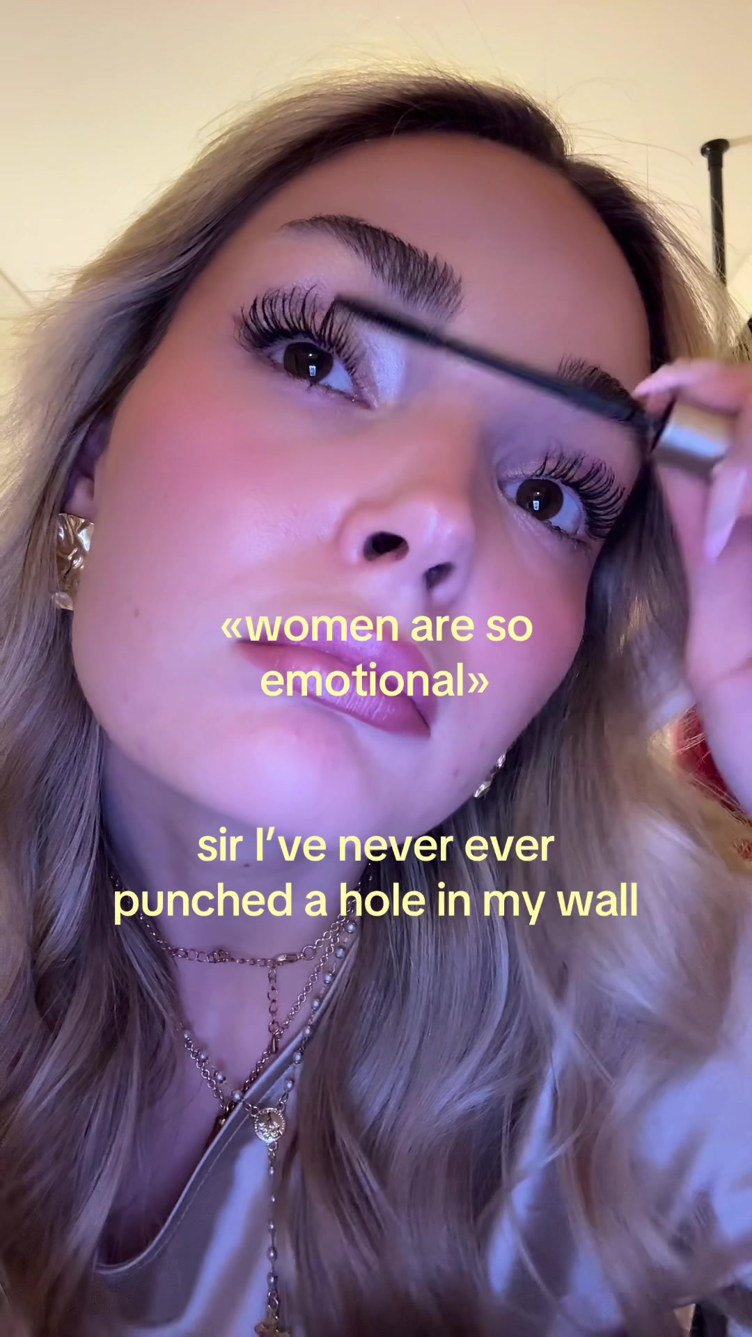 @HEY SOFIA
