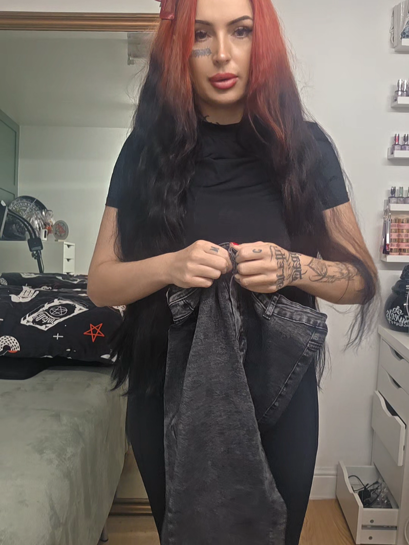 @LucifersDollyxo