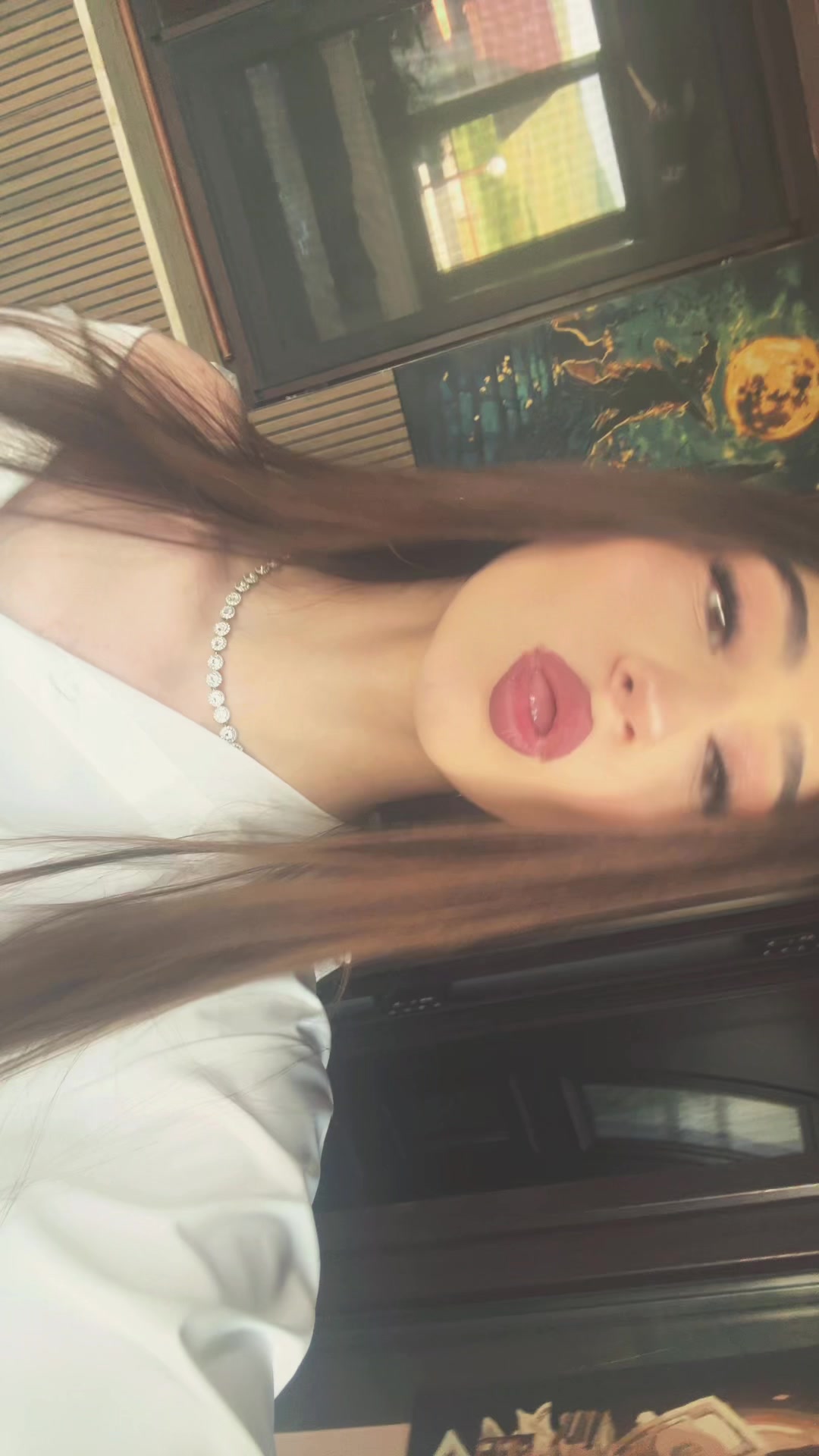 @Ianira