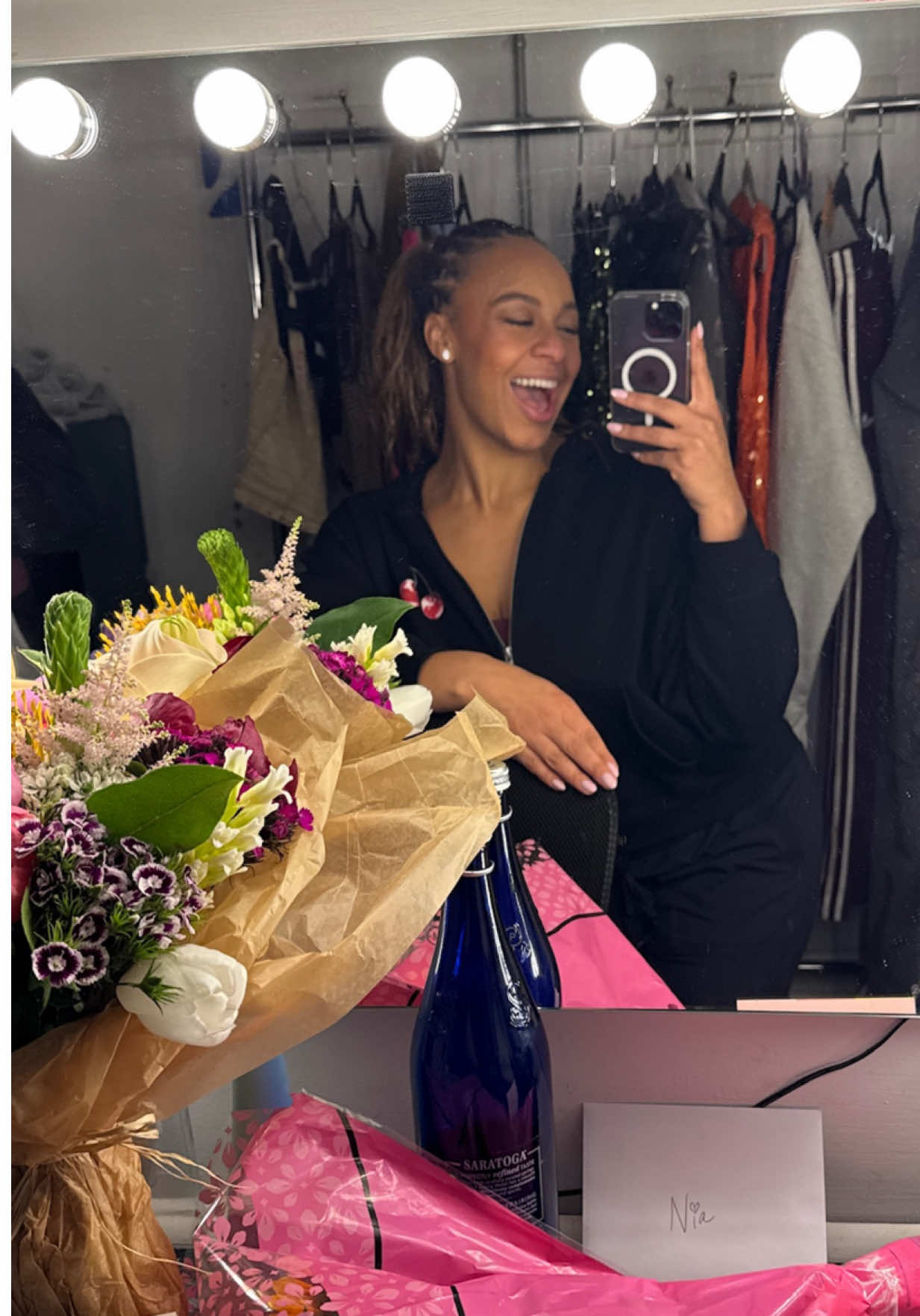 @NiaSioux