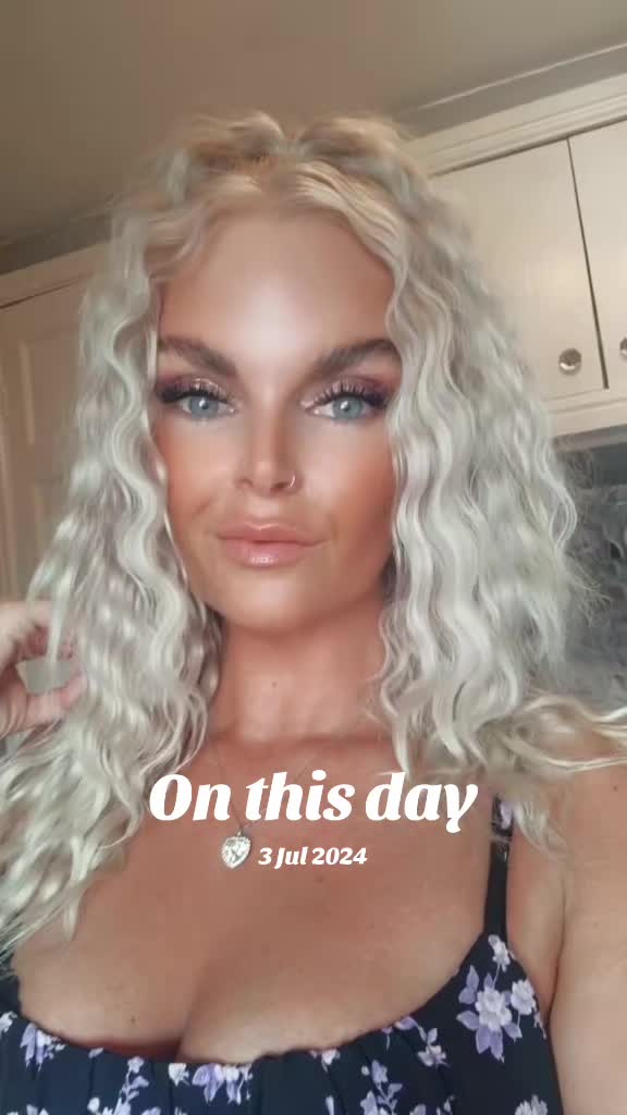 @_♡_♡ ƘƐŻ _♡_♡