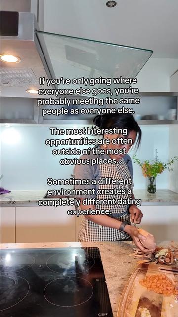 @Elite Dating Coach Monica