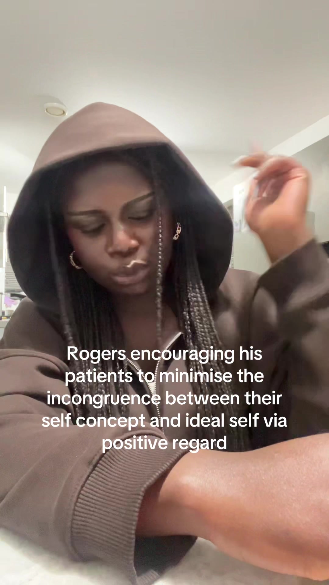@akosua 🕷️
