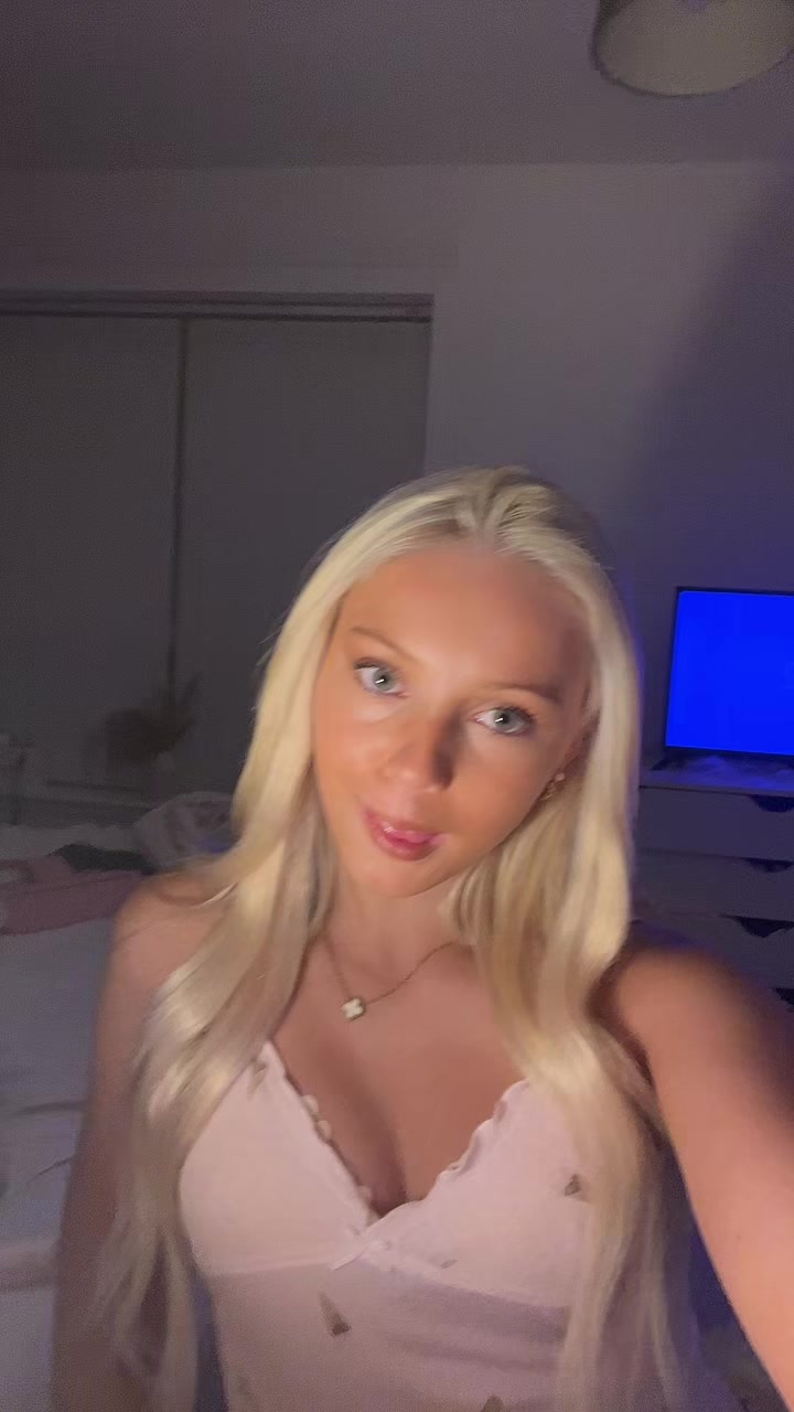 @lauraaffreyy