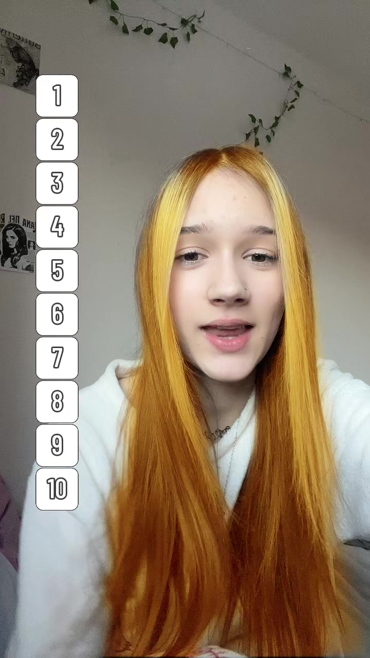 @машка