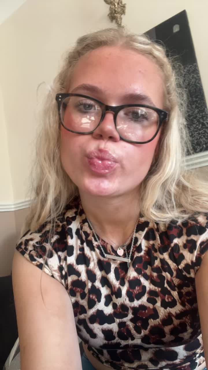@India-Rose Saxby🍓