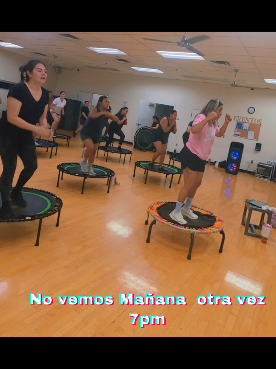 @Ari Alvarado jumping studio