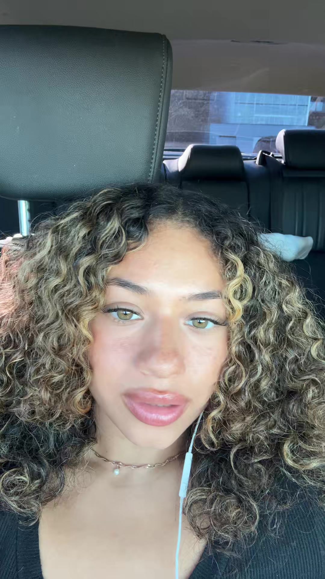 @Tiara