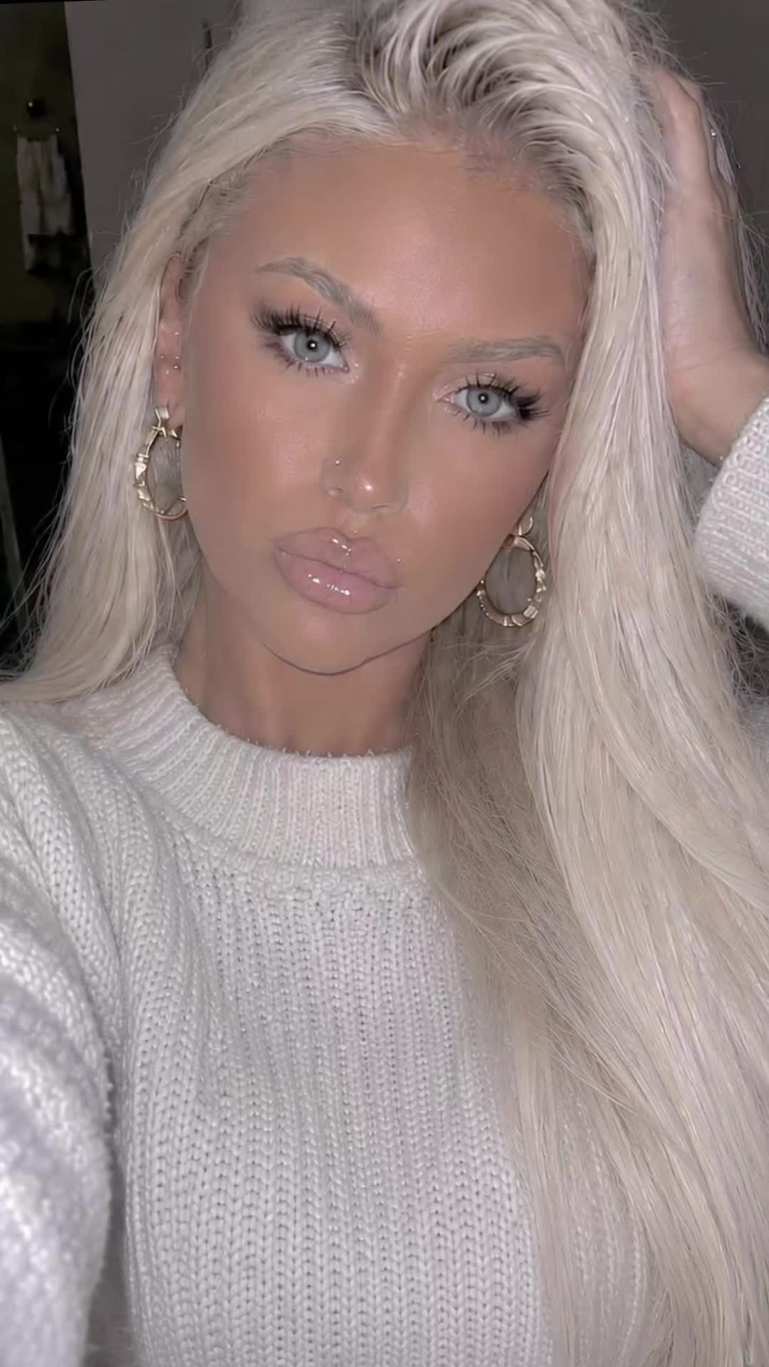 @Erikah