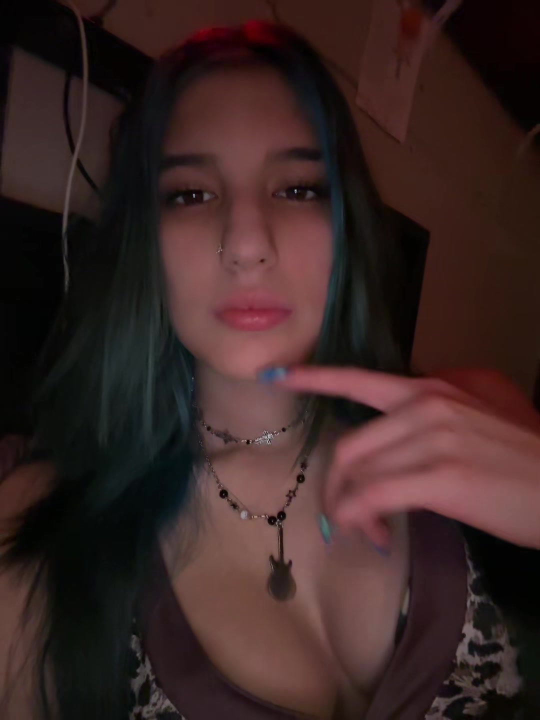 @♱