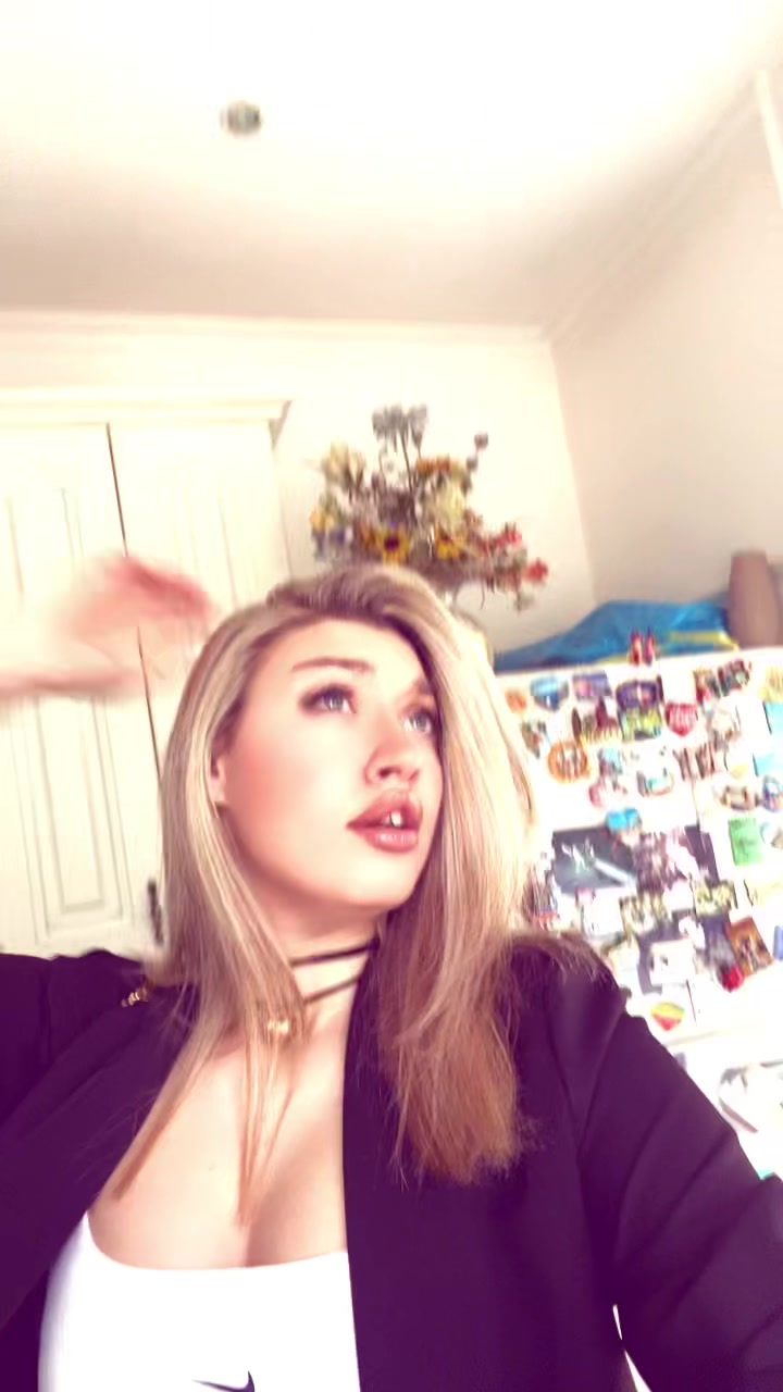 @~Aurora Bucciarelli~