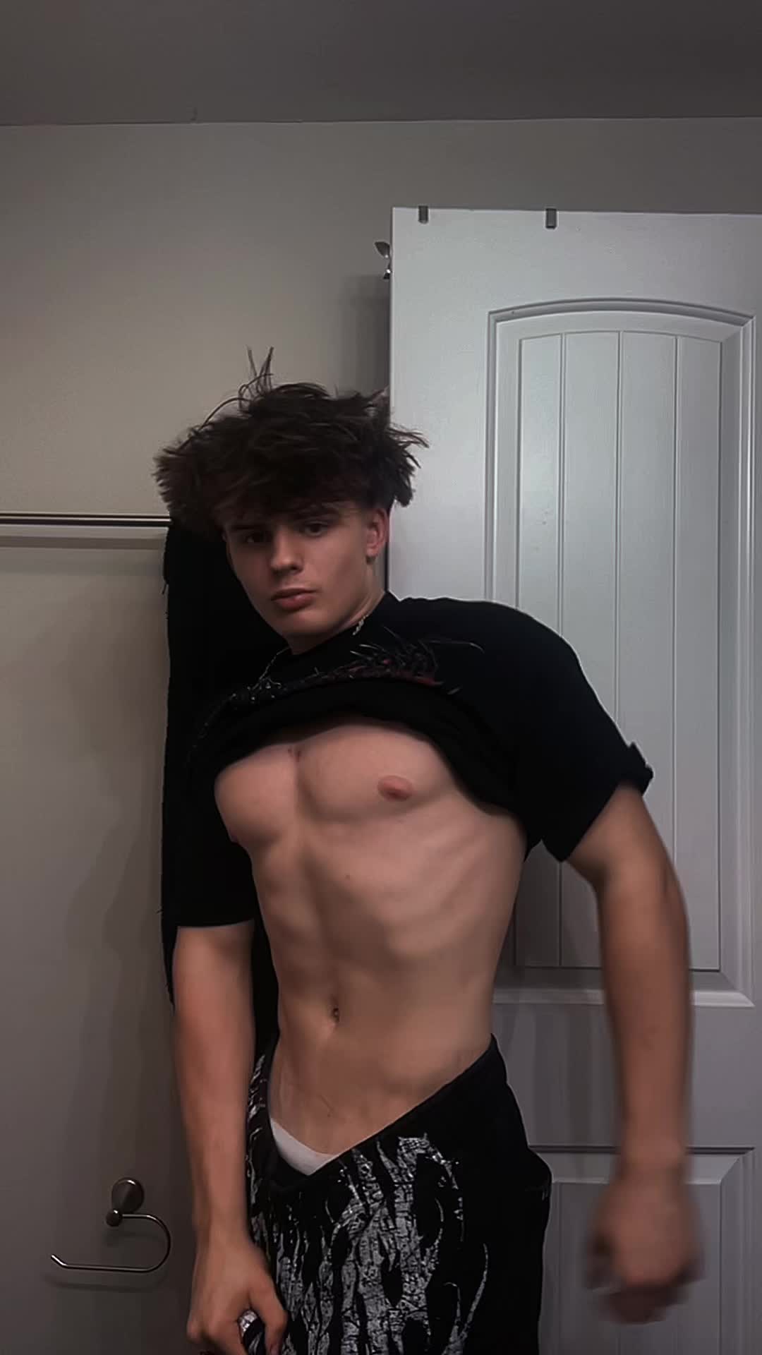 @𝓘𝓼𝓪𝓪𝓬 𒉭