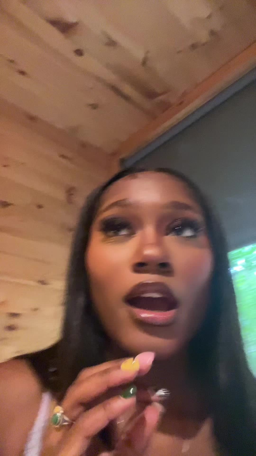 @Robyn