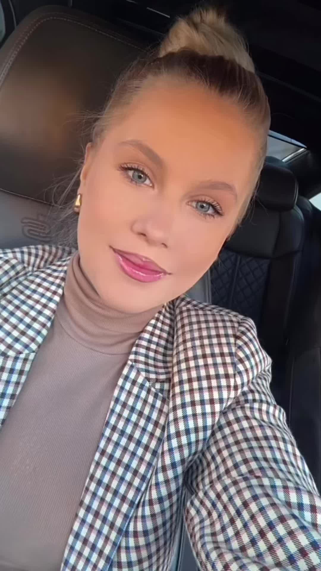 @Raluca Palaghianu