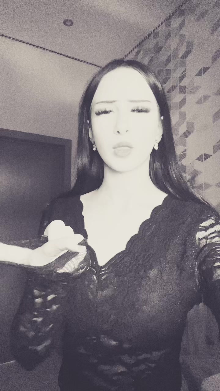 @вика чёрная🪽