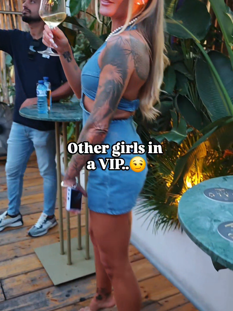 @Marie Bombshell