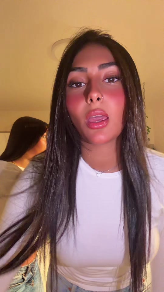 @Leahshamai