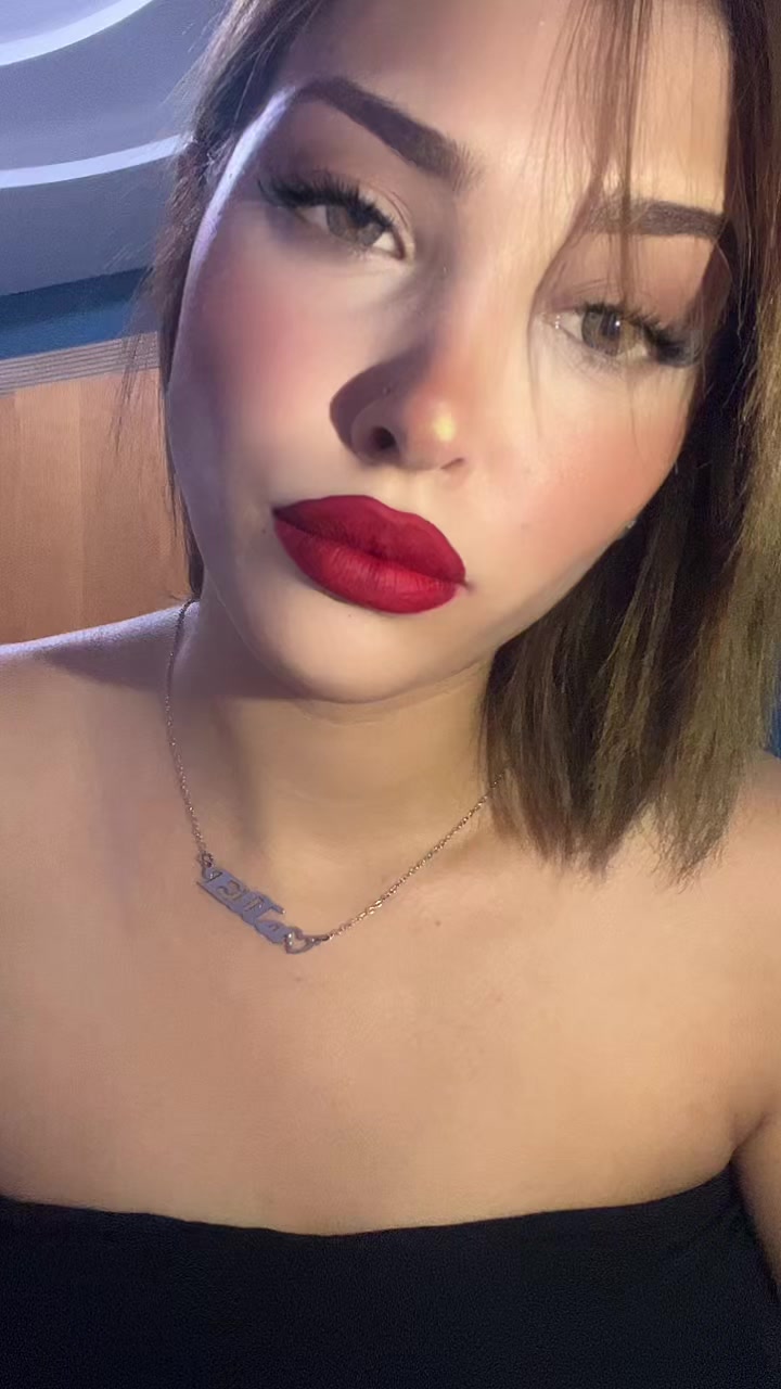 @𝐿𝒾𝓁𝓎 🦢