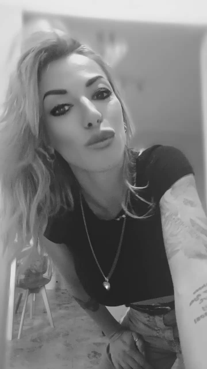 @biondina3087