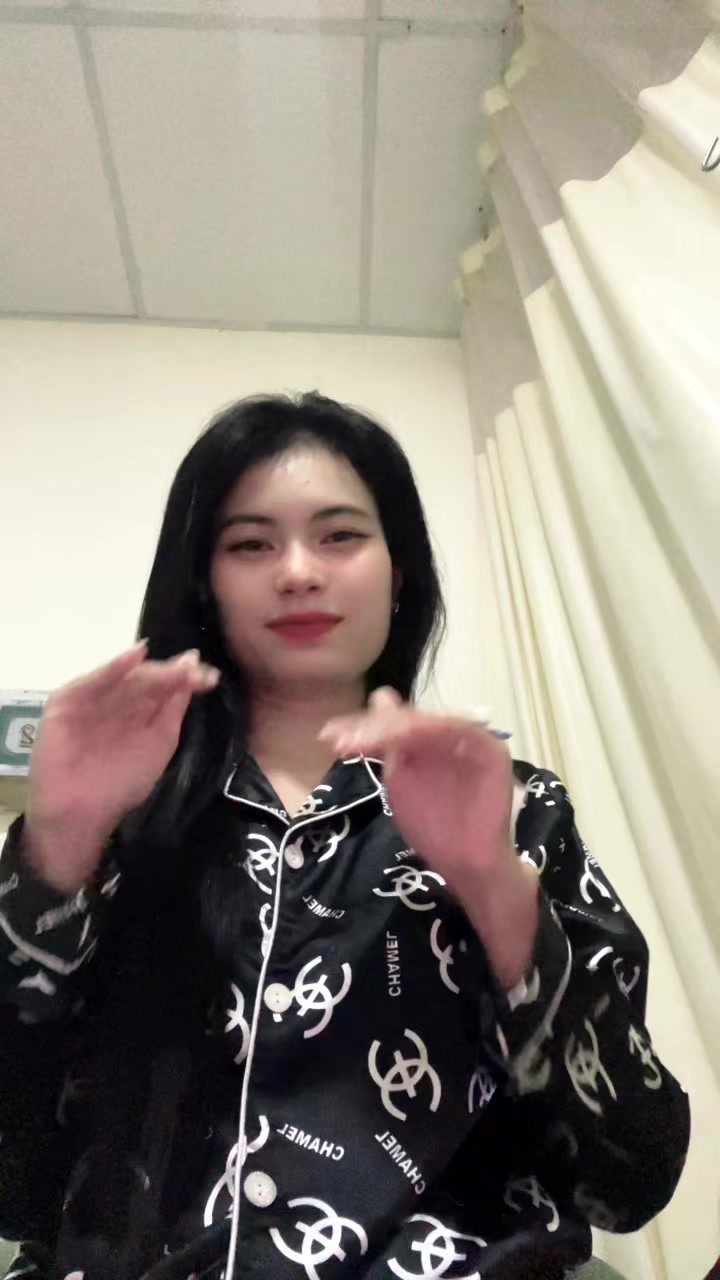 @Dwhiiii