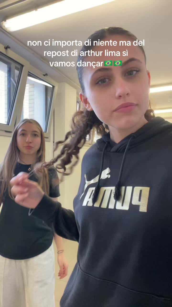 @μελι🌟